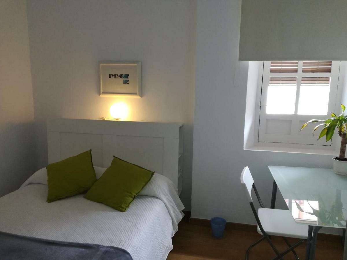 Nice Apartment In The Center Of Granada Ngoại thất bức ảnh